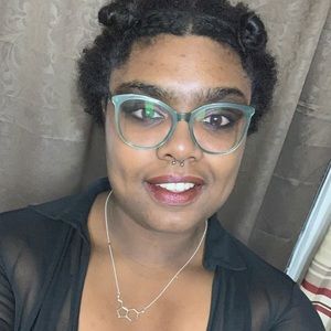 Meet your Posher, Darienne